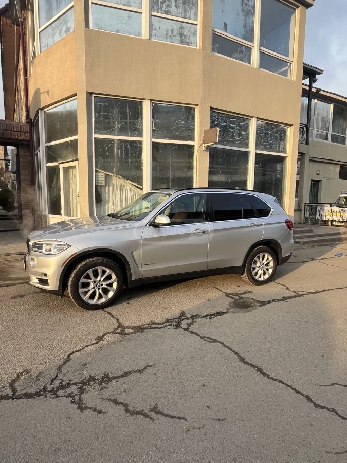 BMW X5 2015 — photo 2