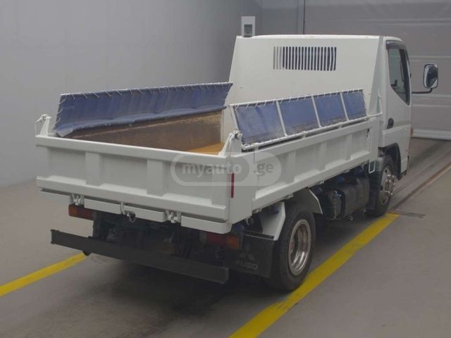 Mitsubishi Canter 2017 — photo 2
