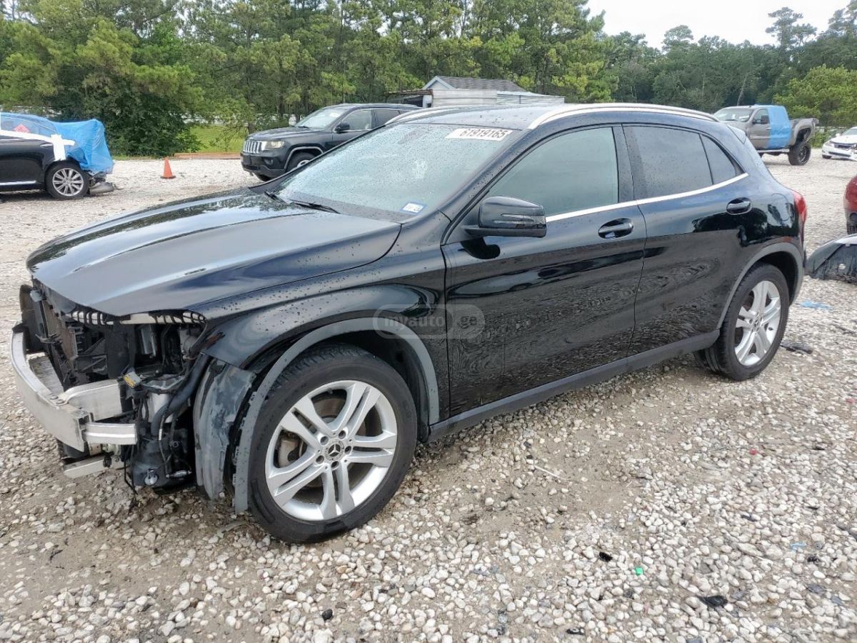 Mercedes-Benz GLA 250