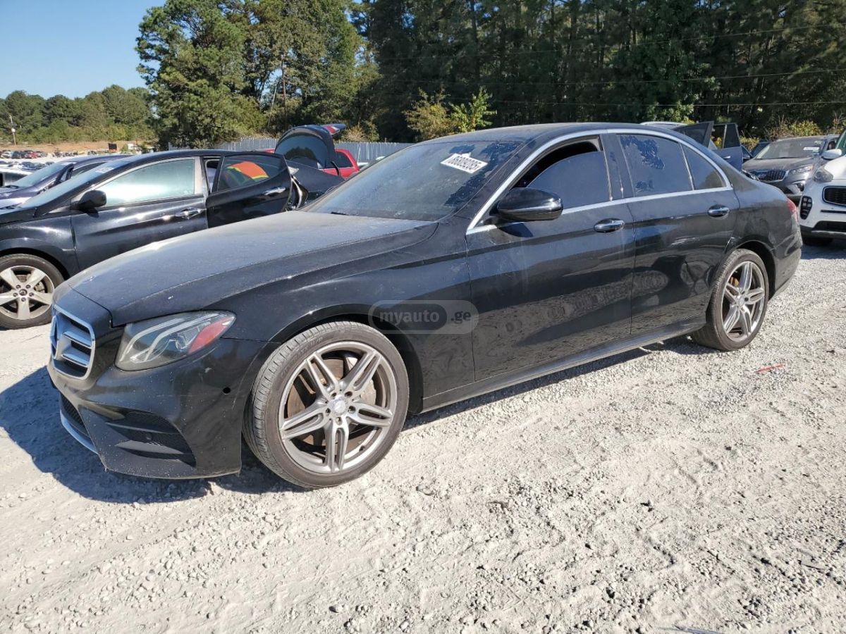 Mercedes-Benz E 300