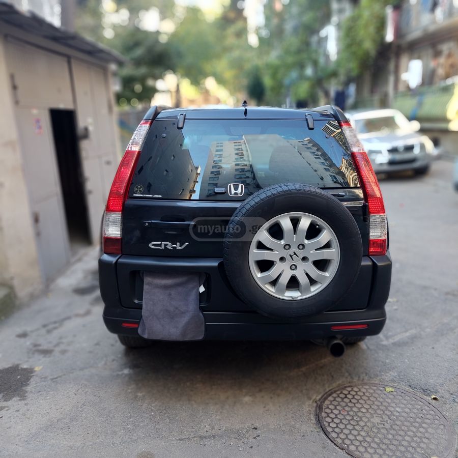 Honda CR-V 2004 — photo 2