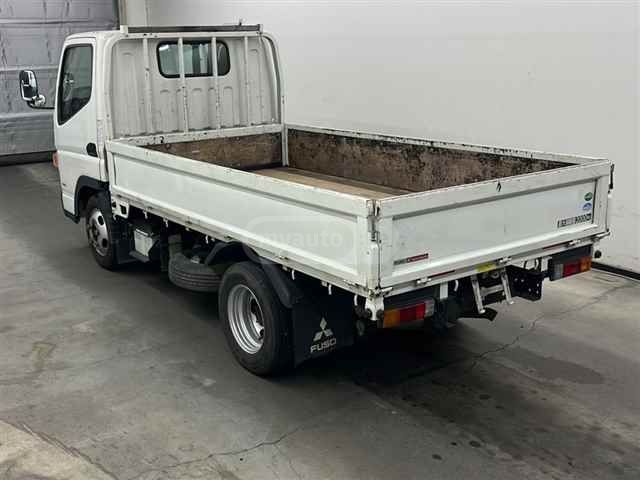 Mitsubishi Canter 2016 — photo 2