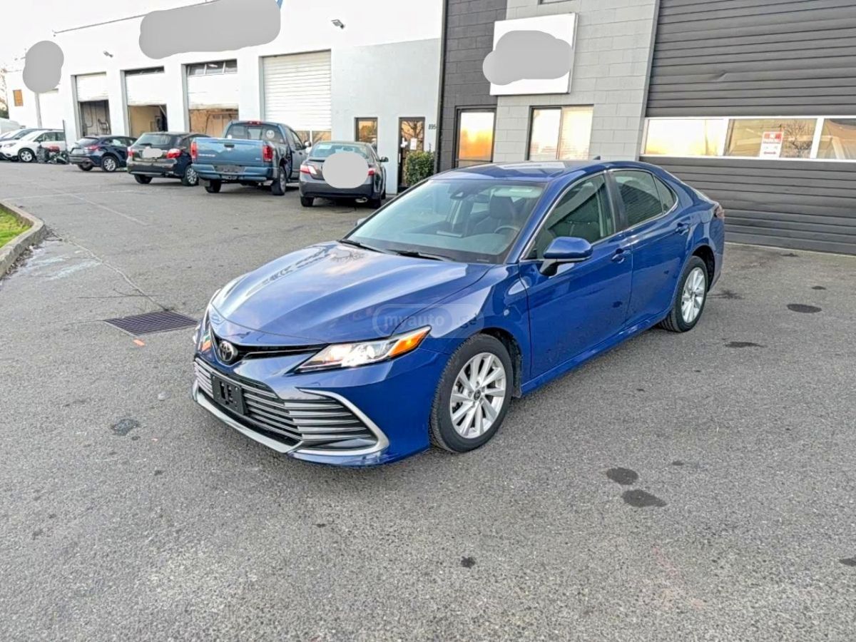 Toyota Camry 2023 — photo 2