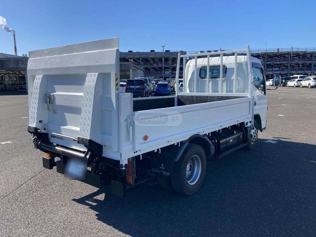 Mitsubishi Canter 2016 — photo 2