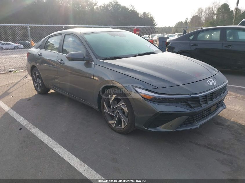 Hyundai Elantra 2024 — photo 2