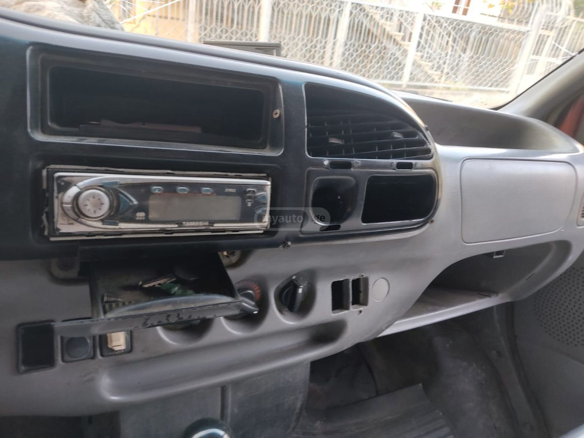 Ford Taurus 1992 — photo 2