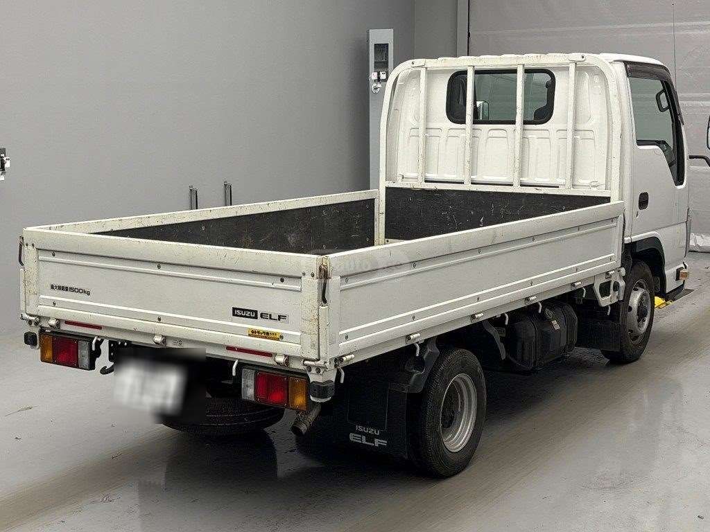Isuzu Elf 2018 — photo 2