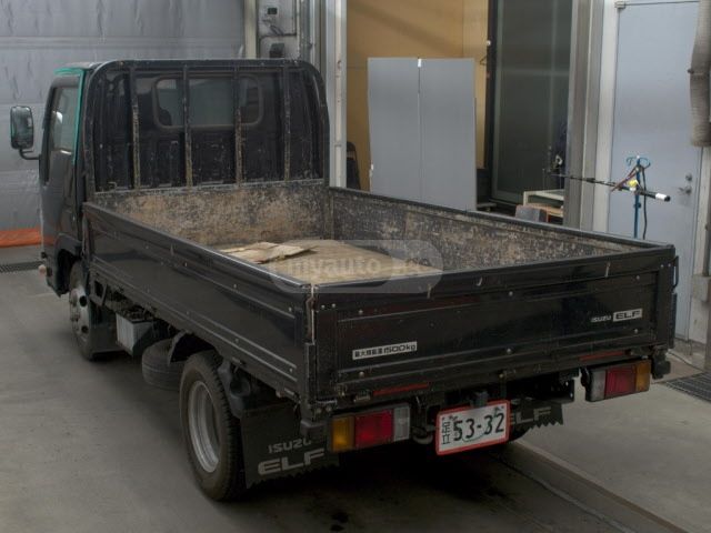 Isuzu Elf 2018 — photo 2