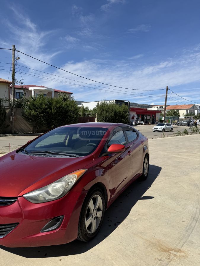 Hyundai Elantra 2011 — photo 2