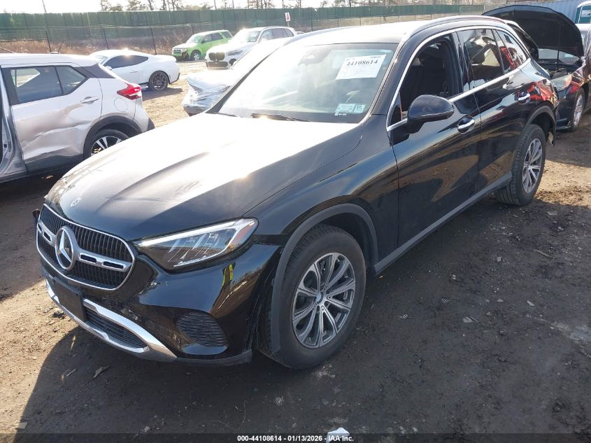 Mercedes-Benz C 300 2024 — photo 2