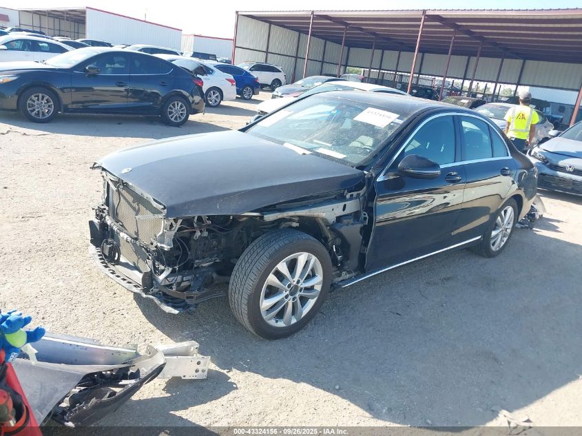 Mercedes-Benz C 300 2019 — photo 2