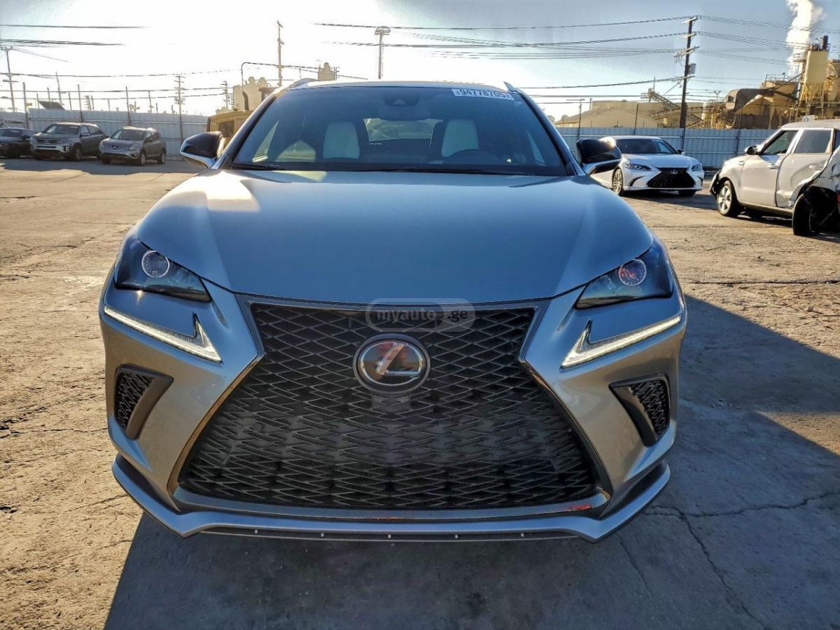 Lexus NX 300