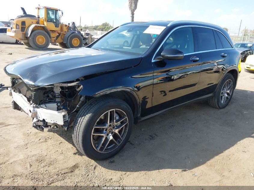 Mercedes-Benz C 300 2019 — photo 2