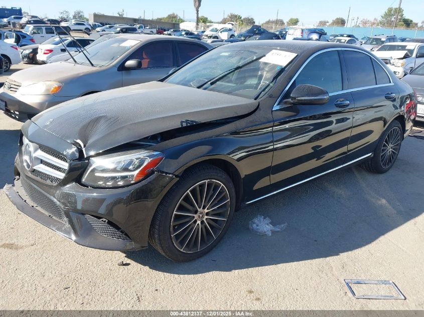 Mercedes-Benz C 300 2020 — photo 2