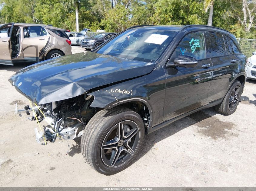 Mercedes-Benz C 300 2022 — photo 2
