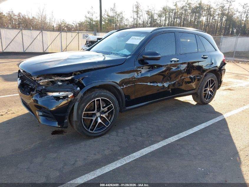 Mercedes-Benz C 300 2016 — photo 2