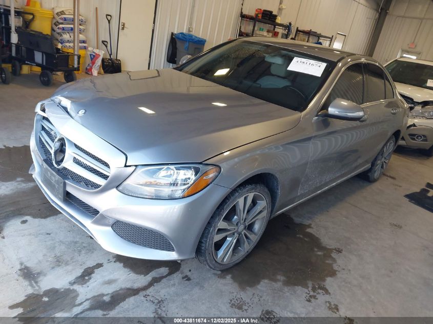 Mercedes-Benz C 300 2015 — photo 2