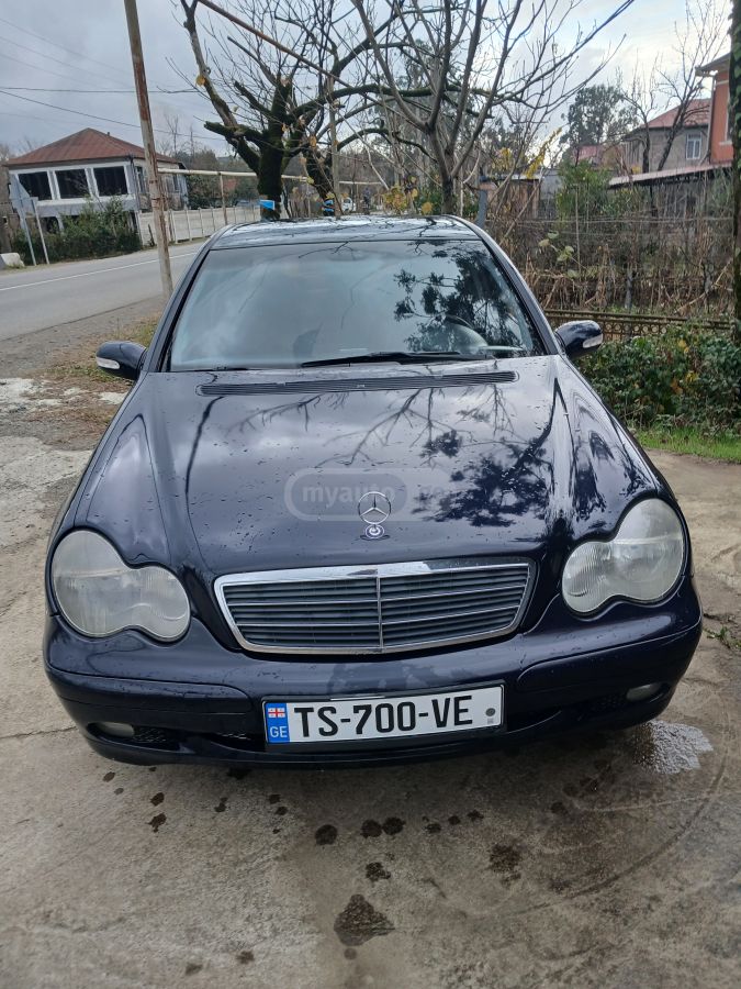 Mercedes-Benz C 200