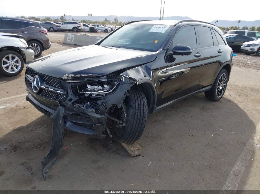 Mercedes-Benz C 300 2022 — photo 2