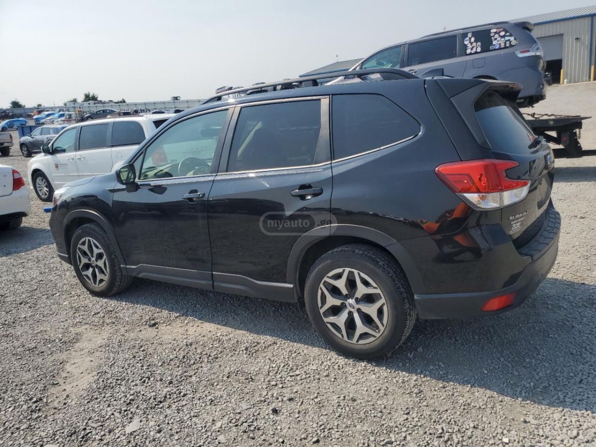 Subaru Forester 2019 — photo 2