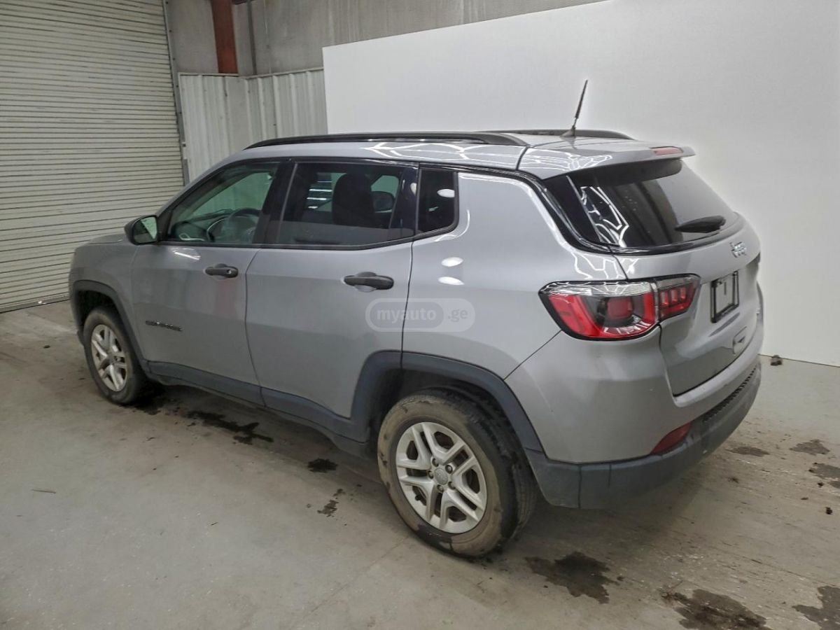 Jeep Compass 2018 — photo 2