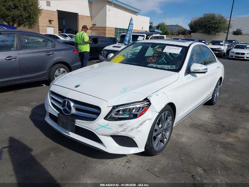 Mercedes-Benz C 300 2020 — photo 2