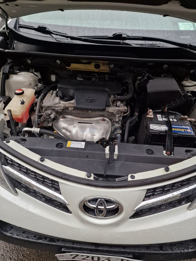 Toyota RAV 4 2015 — photo 2