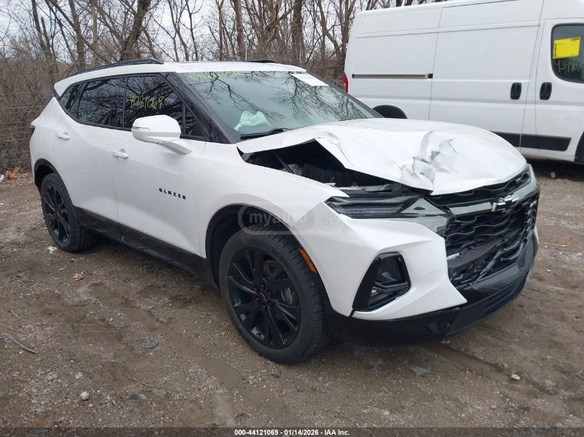 Chevrolet Blazer 2020 — photo 2