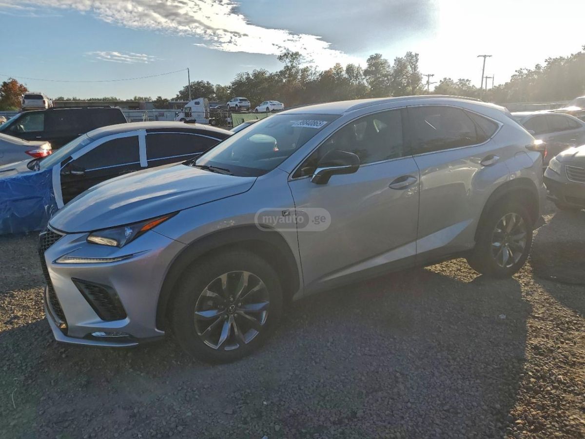 Lexus NX 300
