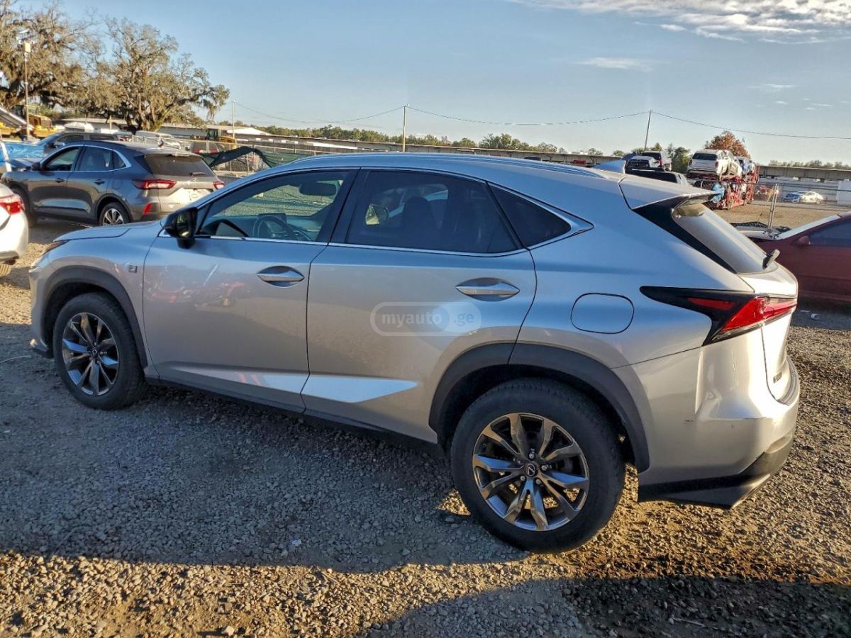 Lexus NX 300 2018 — photo 2