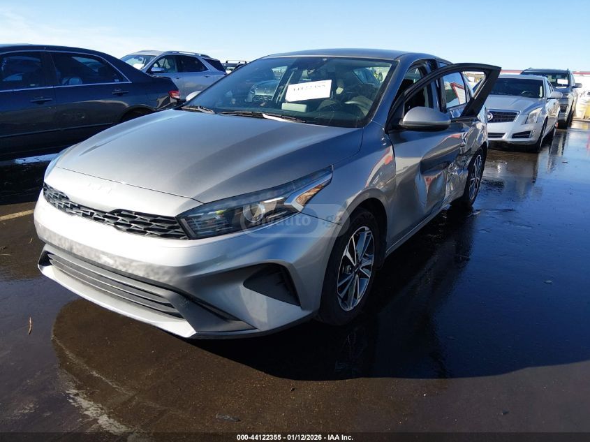 Kia Forte 2022 — photo 2