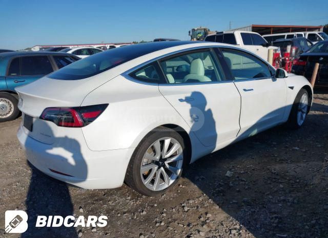 Tesla Model 3 2020 — photo 2