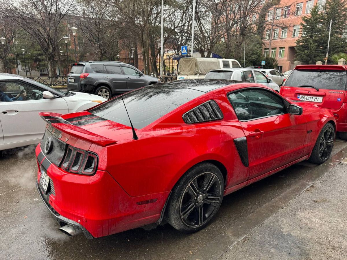 Ford Mustang 2013 — photo 2