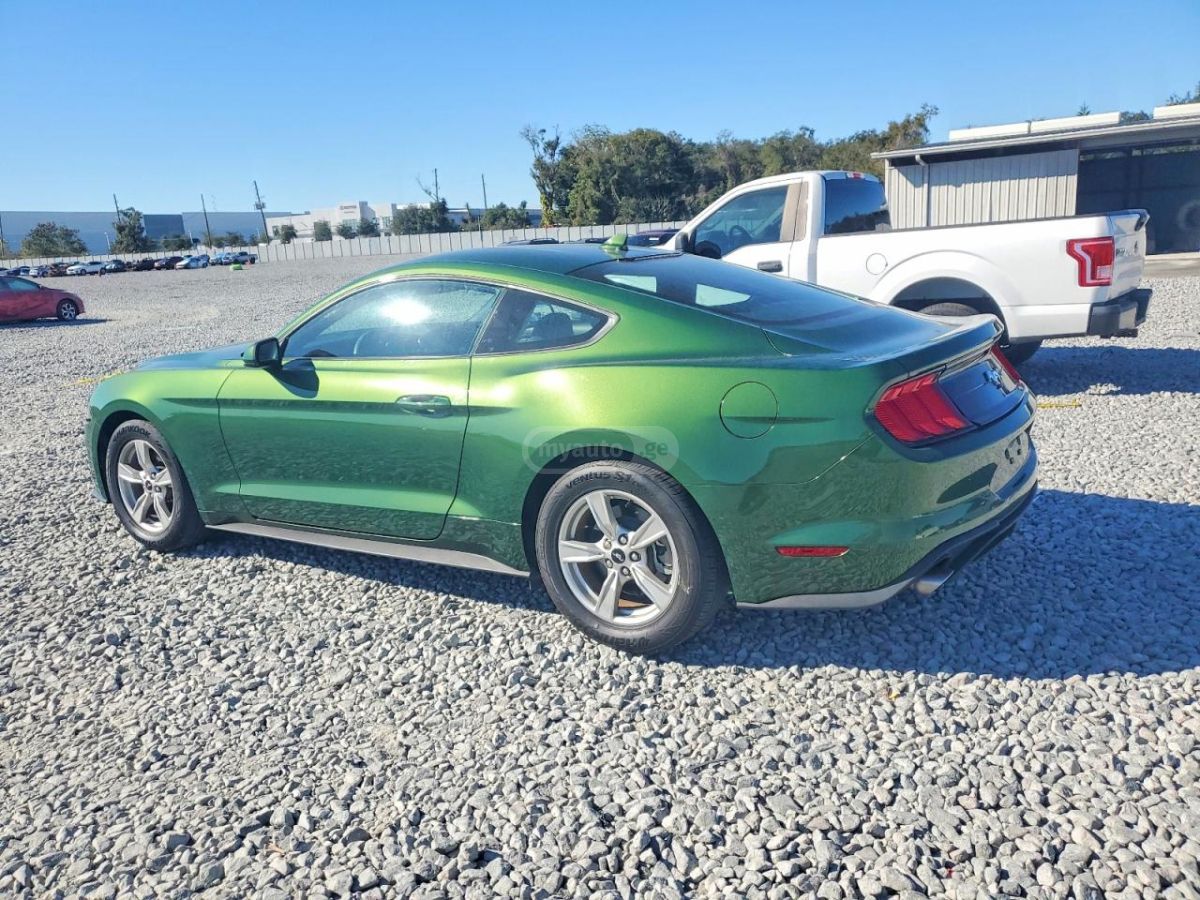 Ford Mustang 2022 — photo 2