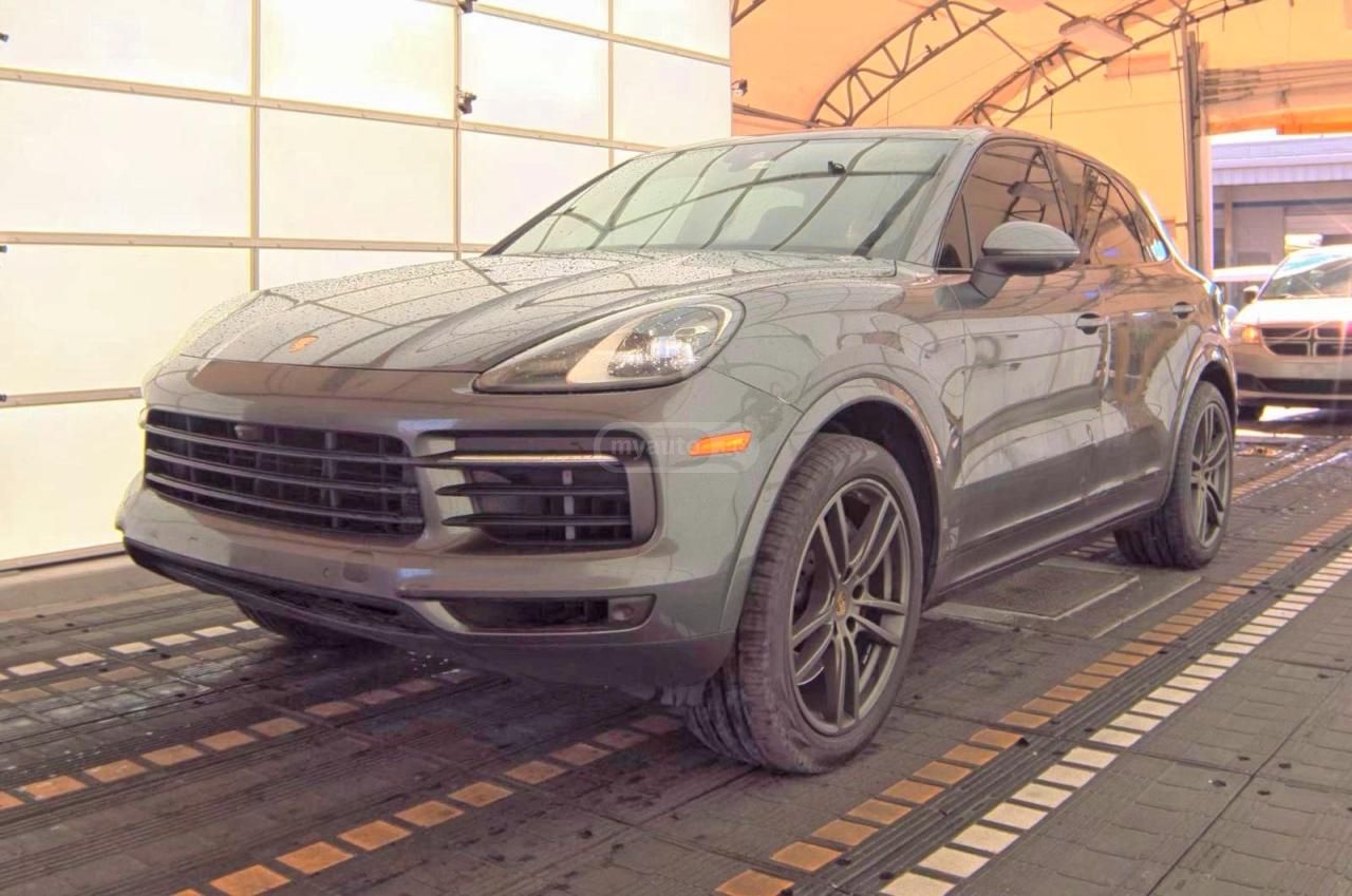 Porsche Cayenne 2021 — photo 2