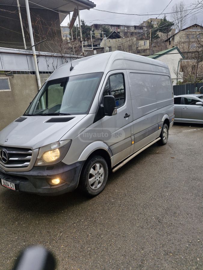 Mercedes-Benz Sprinter
