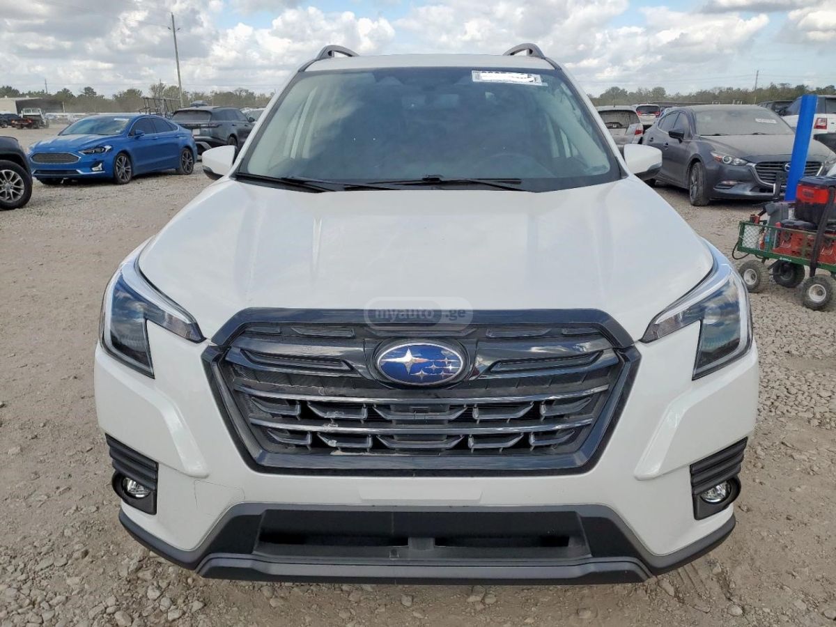 Subaru Forester 2024 — photo 2