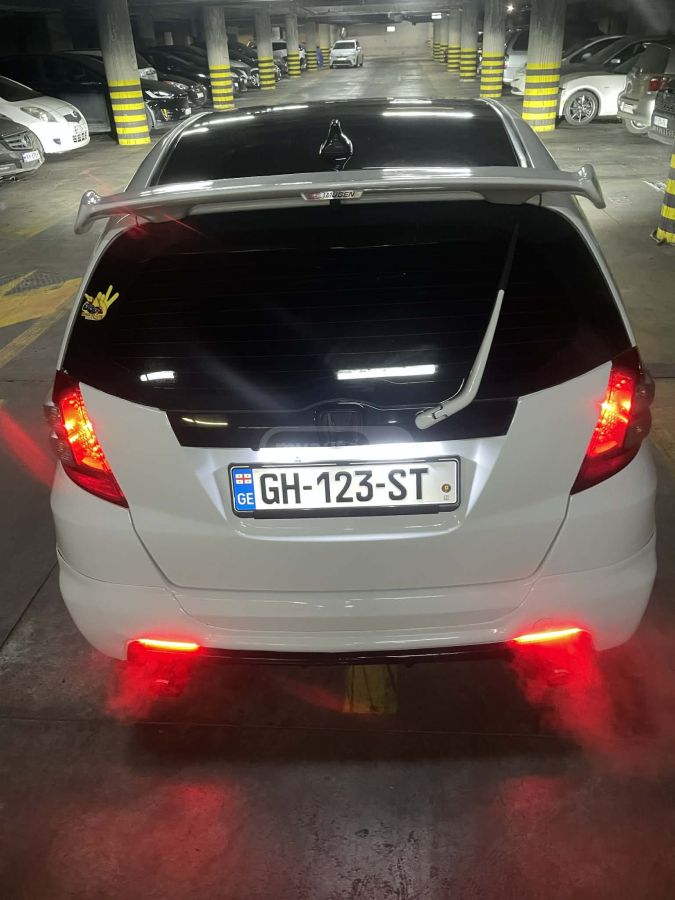 Honda Fit 2012 — photo 2