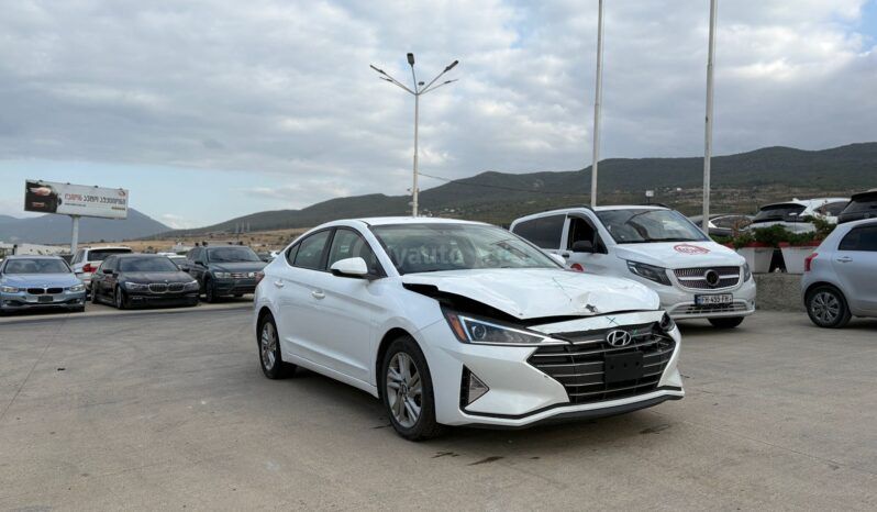 Hyundai Elantra 2020 — photo 2