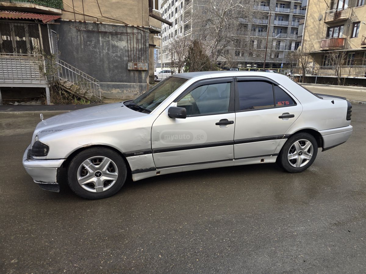 Mercedes-Benz C 200 1996 — photo 2