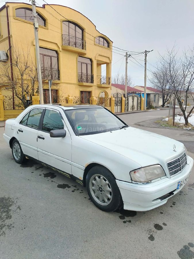 Mercedes-Benz C 180 1995 — photo 2