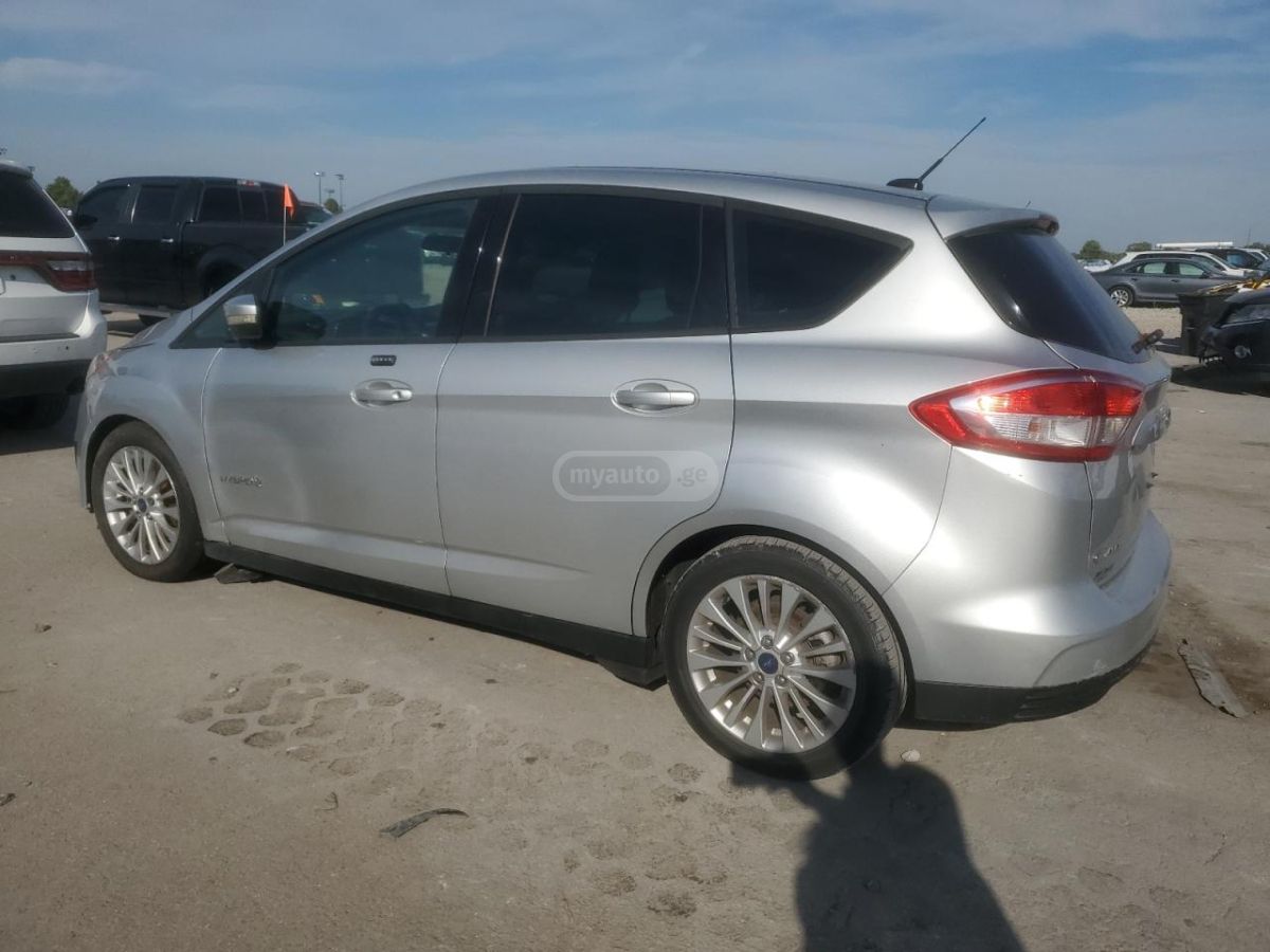 Ford C-Max 2018 — photo 2
