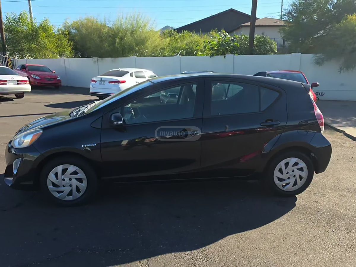 Toyota Prius C
