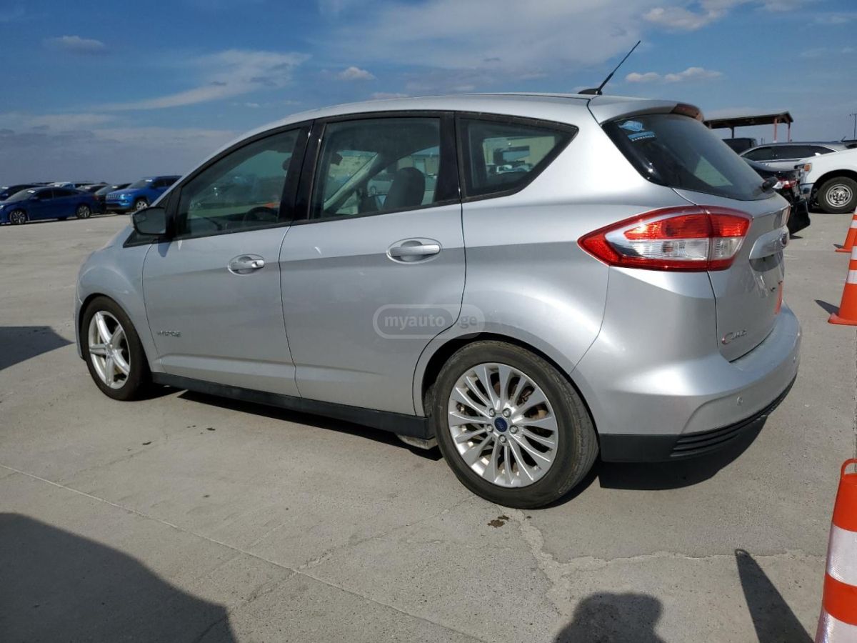 Ford C-Max 2018 — photo 2