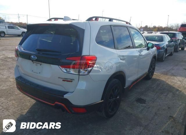 Subaru Forester 2019 — photo 2