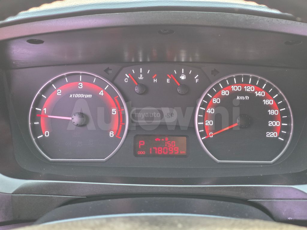 Ssangyong Korando 2015 — photo 2
