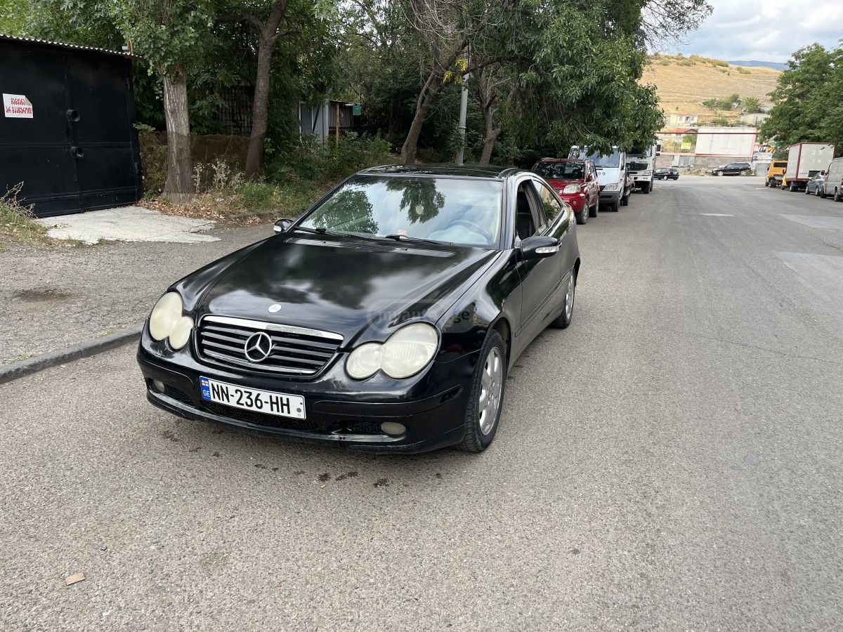 Mercedes-Benz C 230 2001 — photo 2