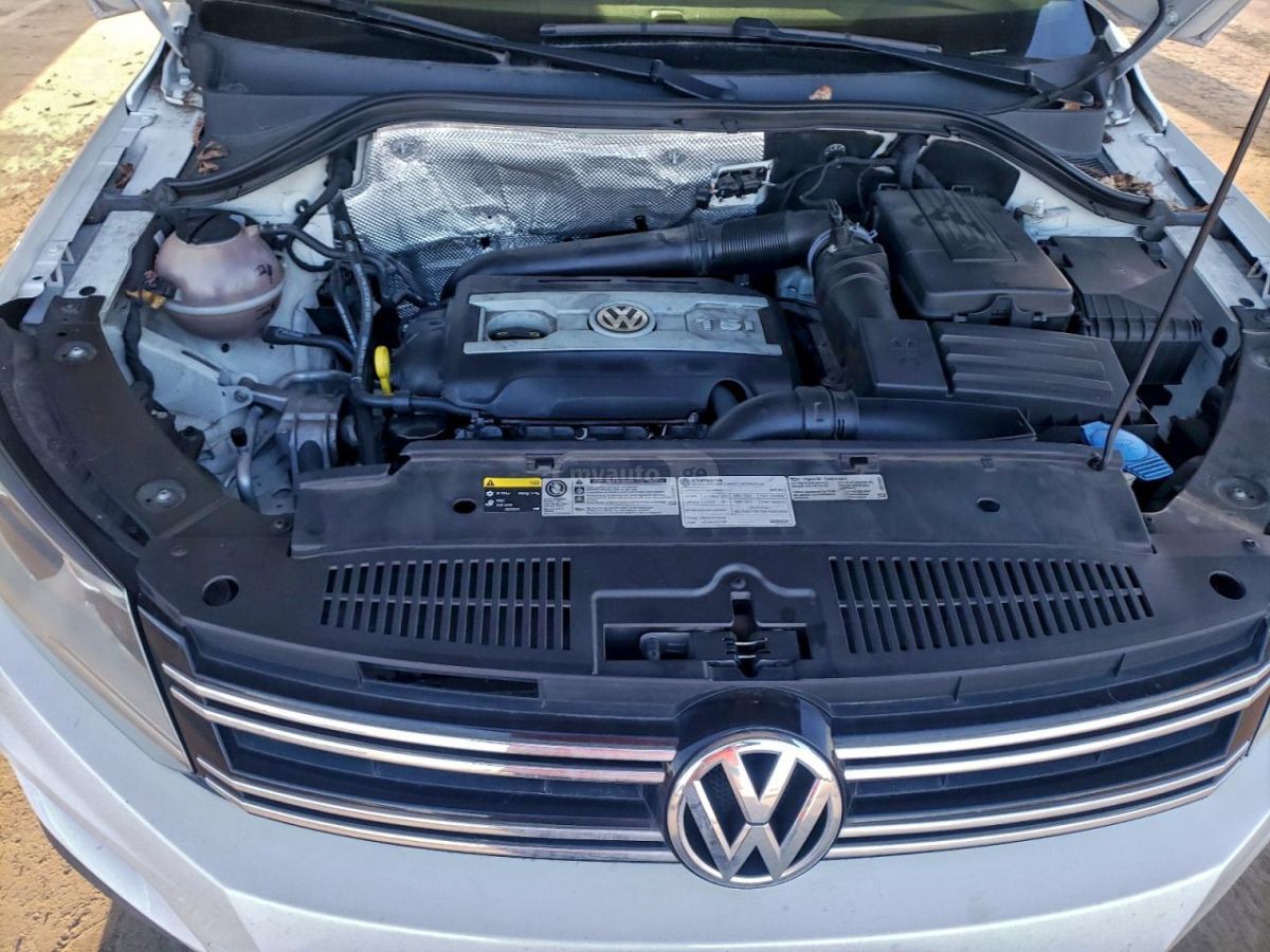 Volkswagen Tiguan 2017 — photo 2