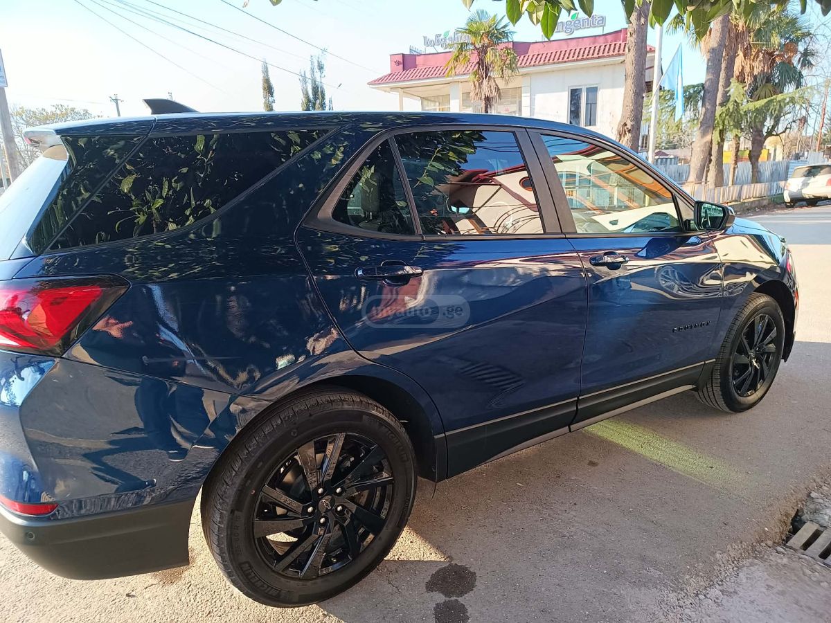 Chevrolet Equinox 2022 — photo 2