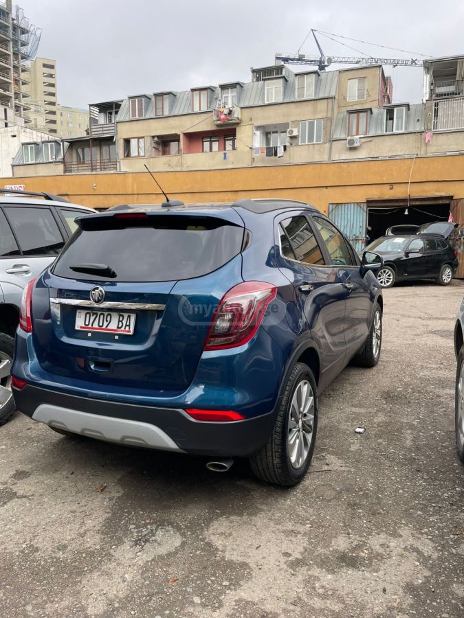 Buick Encore 2018 — photo 2